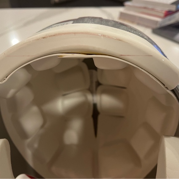 Football Riddell New England Patriots Full Size Replica Helmet - Picture 6 of 10